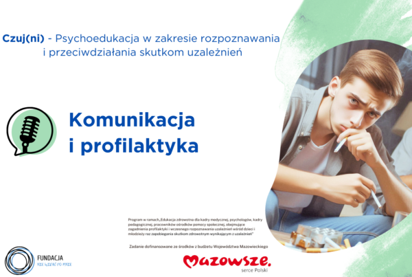 Podcast Komunikacja i profilaktyka uzależnień. Na zdjęciu nastolatek przy alkoholu z rodzicem w tle