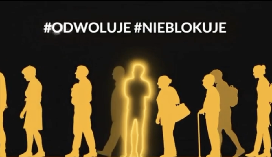 Nieszablonowy ambient rowerowy na ulicach Warszawy w ramach akcji „Odwołuję, nie blokuję”